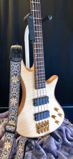 Schecter Diamond Series CUSTOM-4 Bass