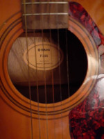Beautiful Yamaha F-335 Acostic Guitar