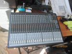 Mackie Onyx 24-4 mixer