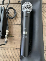 Shure wireless microphone system J3 band ( perfect)