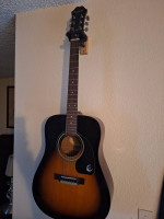 Agustic Guitar W/Book /Wall mount