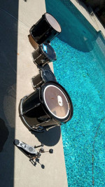 Various drums and kick pedal used