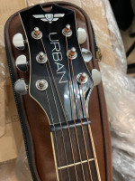 Keith Urban LEFT HANDED Guitar W/Power Amp
