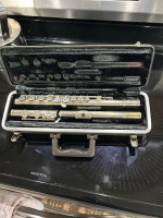 Bundy/Selmer flute in decent shape.