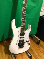 Ibanez RG450DXB Pearl White w Floyd Rose & Killswitch (Pro-Setup)
