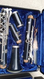 2 clarinets Selmer Bundy used