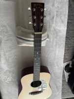Martin Acoustic Dreadnought Jr10e