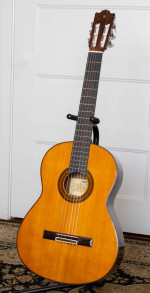 Classical Guitar Yamaha G-231 II