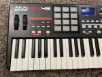Akai MPK49 Midi Controller