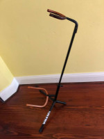 ULTRA guitar stand