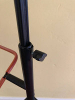 ULTRA guitar stand