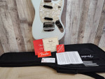 Fender AMERICAN PERFORMER MUSTANG - sonic blue - USA