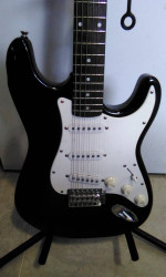 Fender Squire Stratocaster 2002 Black