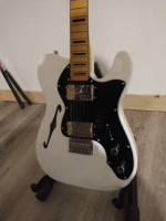Squier Classic Vibe '70s Telecaster Thinline Limited-Edition Electric