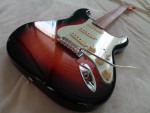 Fender Vintera 60's MIM Stratocaster Electric Guitar Sunburst.