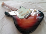 Fender Vintera 60's MIM Stratocaster Electric Guitar Sunburst.