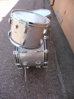 Vintage Rogers Holiday DRUM SET