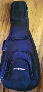 Yamaha F-315 6 string acoustic guitar with Roadrunner padded gig bag