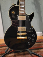 Epiphone (Gibson Les Paul) Black Beauty