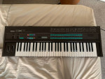 Yamaha DX7 - vintage 80's synth