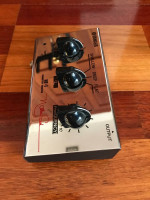 Yamaha Nathan East NE-1 Parametric Equalizer for Bass Guitar