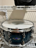 Ludwig Epic "Brick" snare drum is a massive 20-ply, 15mm thick and 10-lug 14 x 7