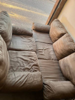 Free delivery!! Recently cleaned gray sofa set/ Couch