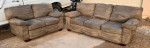 Free delivery!! Recently cleaned gray sofa set/ Couch