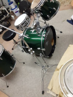 Slingerland Tre Cool Spitfire Drum Set with hardware