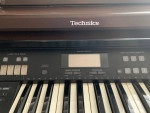 Technics Digital Organ w/ Bench