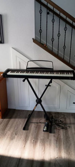 Keyboard Piano - Electronic