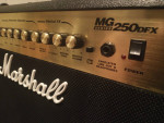 Marshall MG 250 DFX