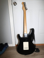 Guitar electric yamaha