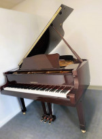 1997 YAMAHA baby Grand Piano model C1 -Made in Japan
