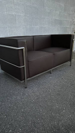 NEW LEATHER CORBUSIER STYLE LOVESEAT SOFA LC3