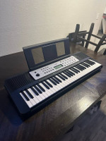 YAMAHA 61 Key Electric Piano