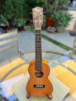 Ohana CK-50WG Solid Cedar Top Concert Ukulele Bundle