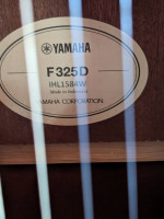 Yamaha F325D
