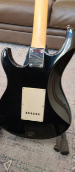 Guitar, Yamaha eg 112c