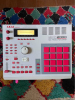 Upgraded Very Aesthetically Clean Akai MPC 2000 Classic Sampler/Drum Machine