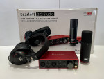 Focusrite Scarlett 2i2 Studio 3rd Generation USB Recording Pack