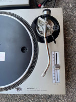 pair of TECHNICS sl-1200mk2 turntables 1200mk2 1200 mk2 dual voltage