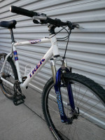 XL Trek 7000 Mountain Bike
