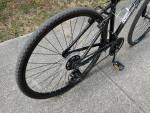 Black Suspension Hybrid Bike (like new)