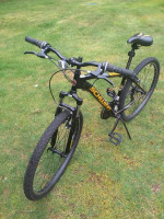 Schwinn High Timber 27.7 Mountain Bike Bicycle Like New