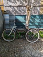 Schwinn Riverside 26" bike