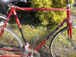 Raleigh Grand Prix,vintage 12 sp,23.5"fr,27" cruiser/road bike!