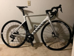 Canyon Aero Racing Carbon Fiber Road Bike Size medium / Large 5’9 - 6’