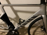 Canyon Aero Racing Carbon Fiber Road Bike Size medium / Large 5’9 - 6’