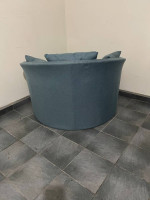 SOFA COUCH ROUND WITH POLLOWS. LIKE NEW. MUST SEE IT